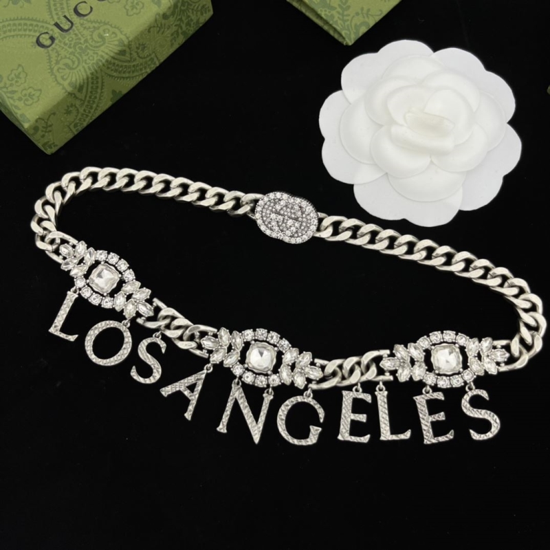 G*u*i necklaces